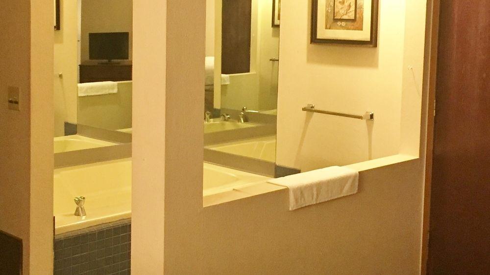 Oyo Hotel Spokane North ภายนอก รูปภาพ