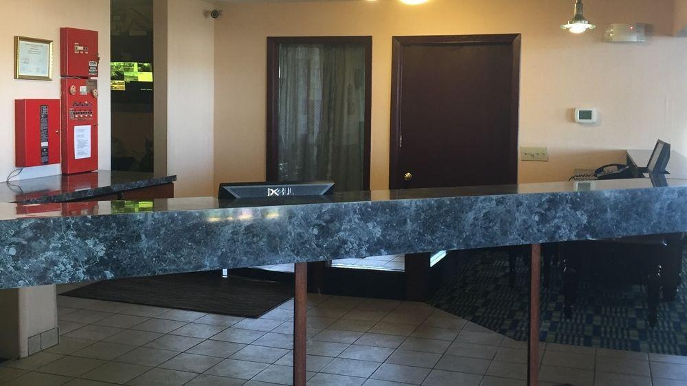 Oyo Hotel Spokane North ภายนอก รูปภาพ