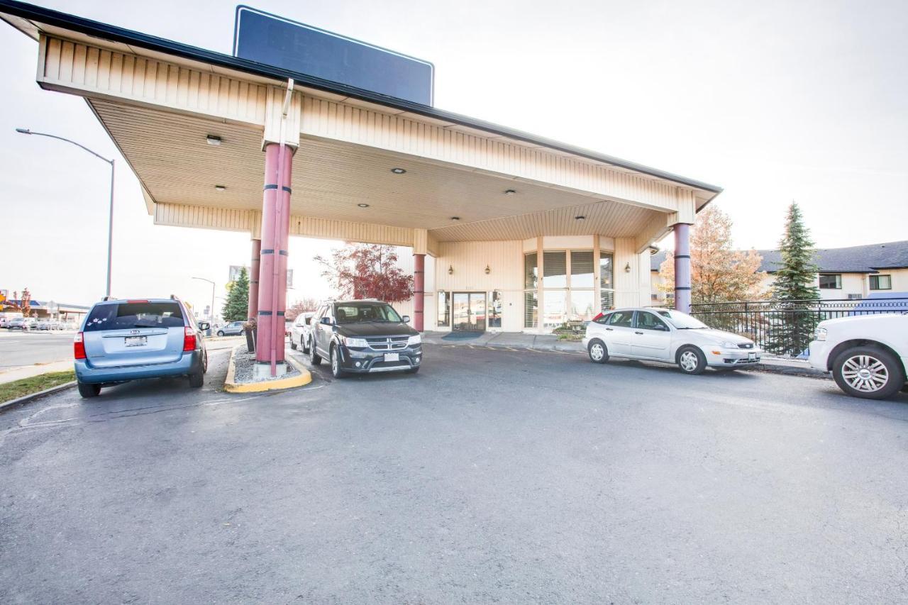 Oyo Hotel Spokane North ภายนอก รูปภาพ