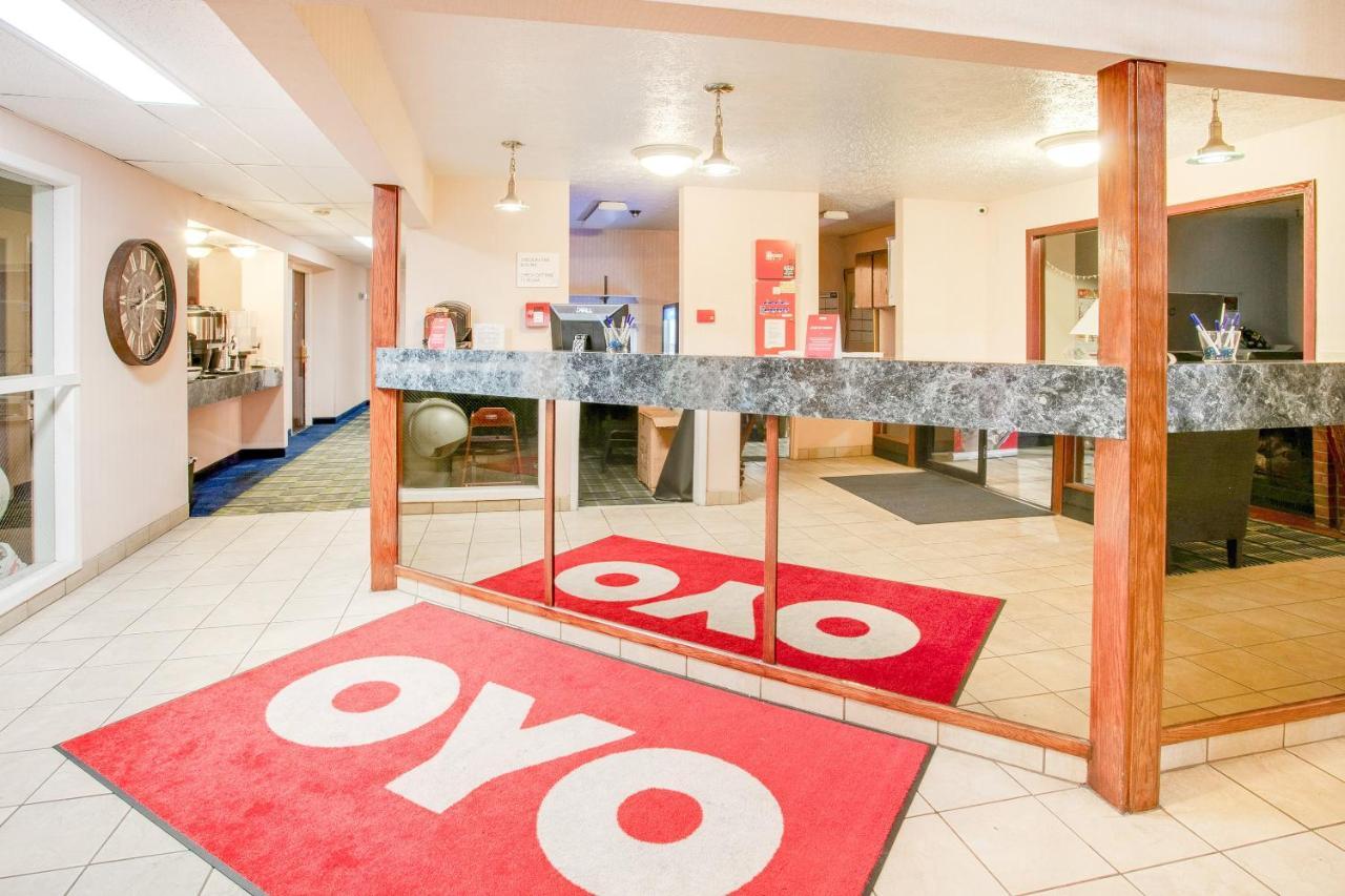 Oyo Hotel Spokane North ภายนอก รูปภาพ